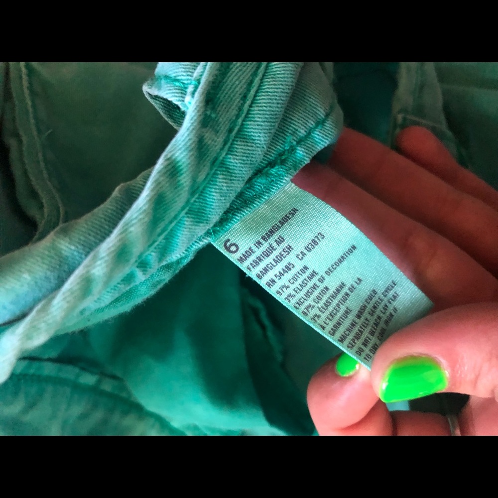 Pretty blue AE shorts - Picture 6 of 6